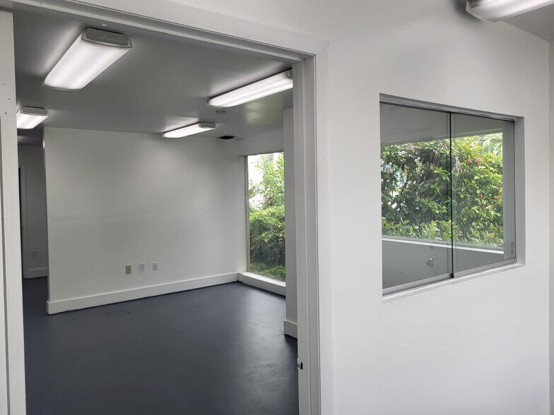 More Photos Of 8238-8270 NW South River Dr, Miami Industrial For Lease