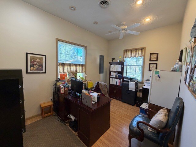 More Photos Of 170 S 16th St, Wytheville Office For Sale