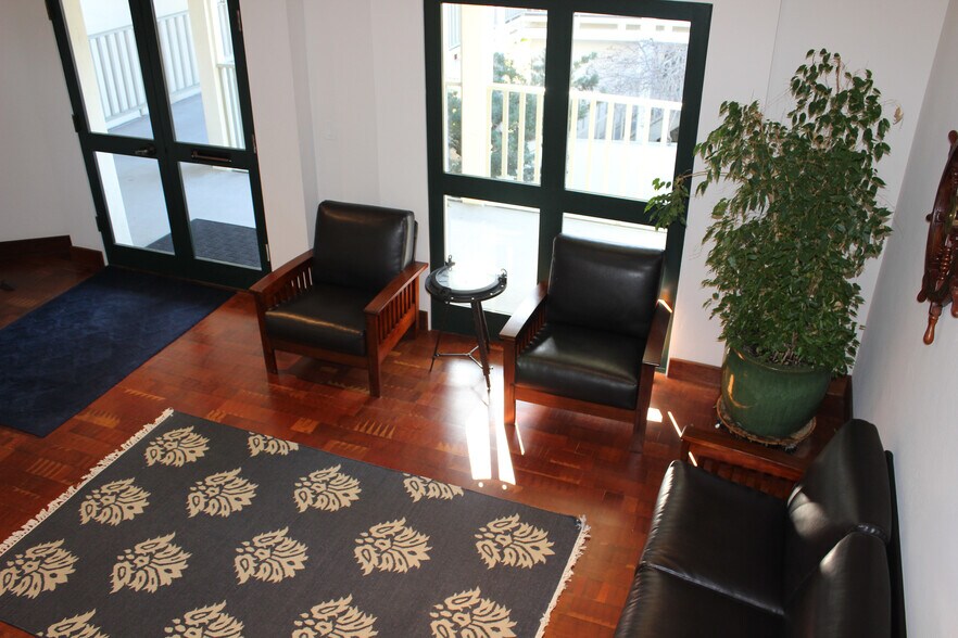 More Photos Of 550 Hartnell St, Monterey Office For Lease