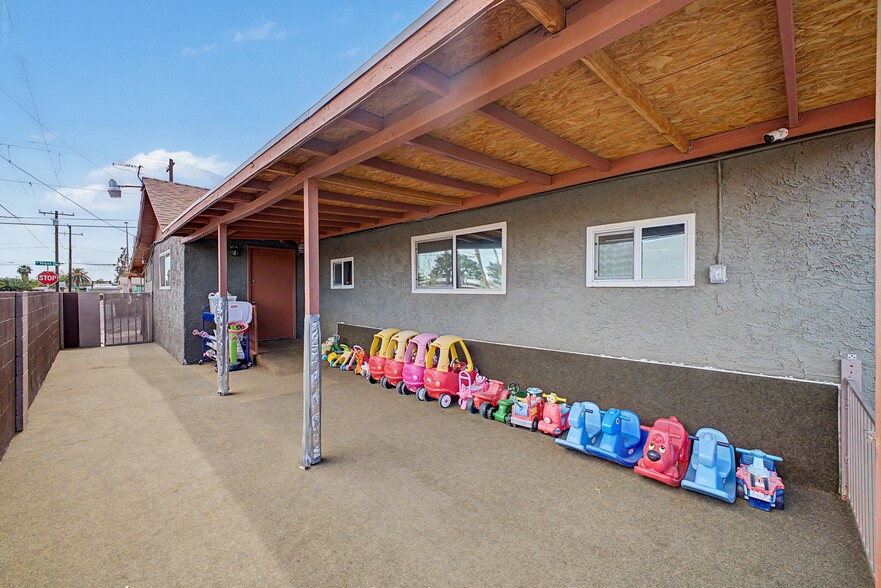 More Photos Of 3700 Vegas Dr, Las Vegas Daycare Center For Sale
