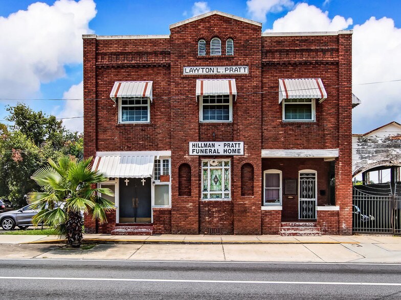 More Photos Of 525 Beaver St, Jacksonville Cemetery Mausoleum For Lease