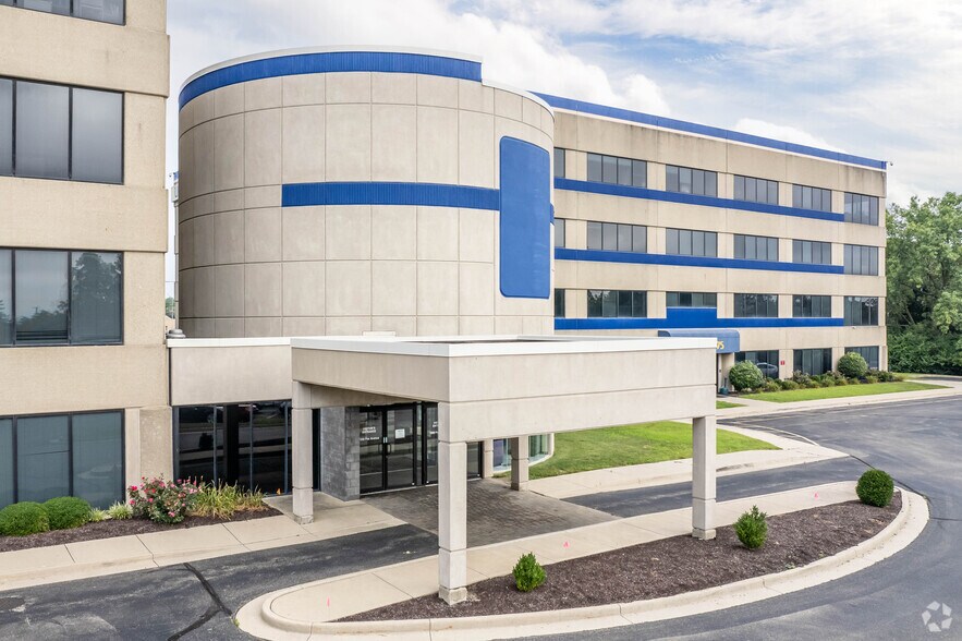 More Photos Of 7200 Poe Ave, Dayton Office For Lease