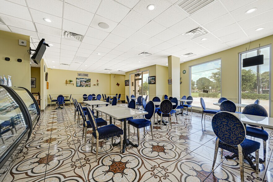 More Photos Of 4690 Burke Rd, Pasadena Storefront Retail Office For Sale