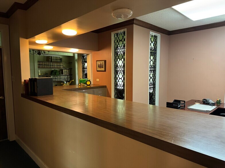 More Photos Of 5047 Highway 1, Napoleonville Office For Sale
