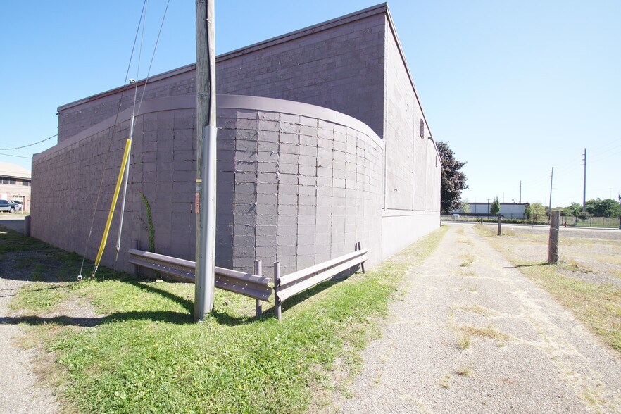 More Photos Of 1025 Market Ave S, Canton Warehouse For Sale