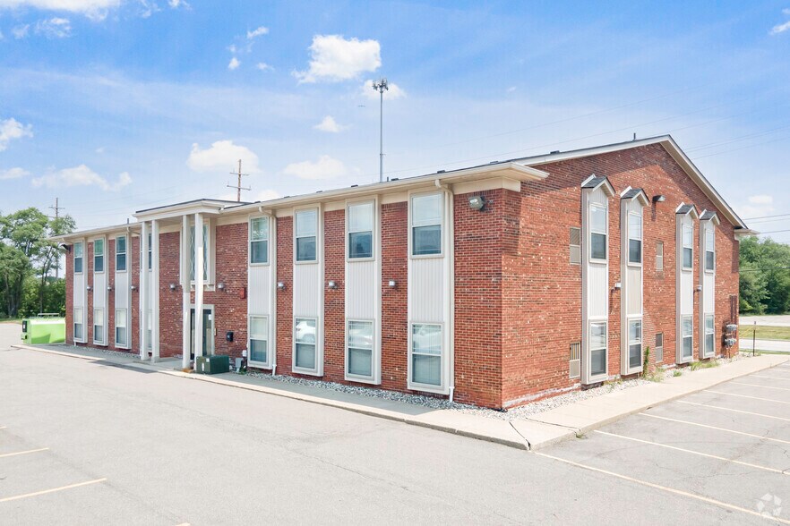 Primary Photo Of 39393 Van Dyke Ave, Sterling Heights Office For Lease