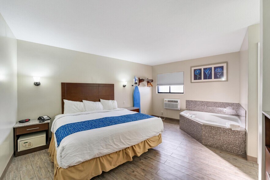 More Photos Of 2555 N Freeway Dr, Cedar City Hotel For Sale