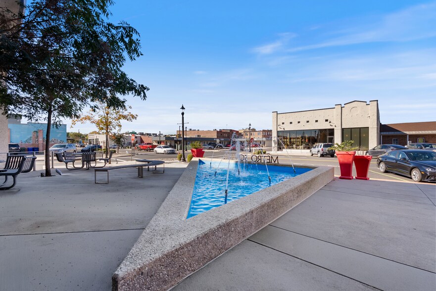 More Photos Of 1023 Main St, Conway Bank For Lease