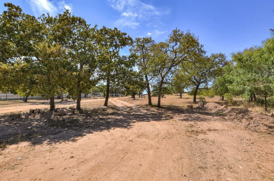 More Photos Of 8164 Hwy 261, Buchanan Dam Land For Sale