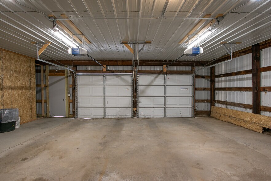 More Photos Of XXX Elmhurst Ave, Braham Flex For Sale