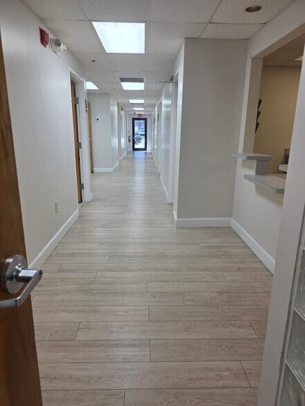 More Photos Of 2525 Harbor Blvd, Port Charlotte Medical For Lease