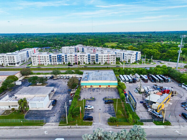 More Photos Of 27330 S Dixie Hwy, Homestead Storefront Retail Office For Sale