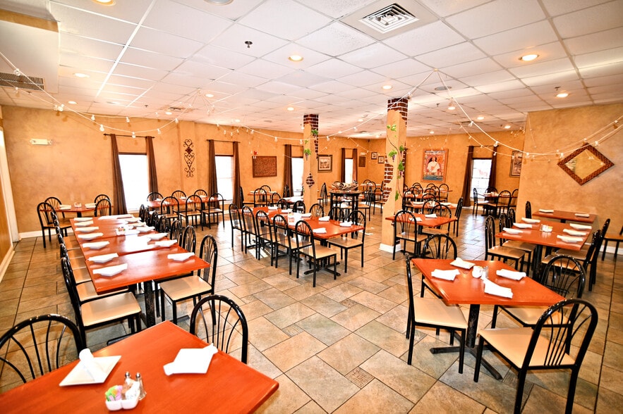 More Photos Of 15120 Washington St, Haymarket Restaurant For Sale
