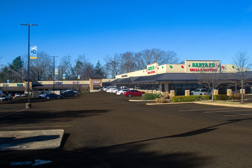 More Photos Of 731 S Pear Orchard Rd, Ridgeland Storefront For Lease