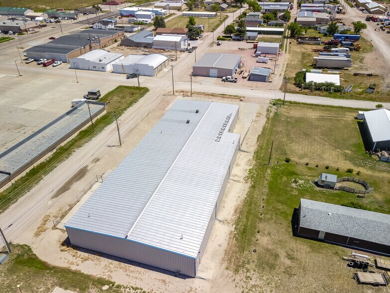 More Photos Of 1207 W 2nd St, Alliance Manufacturing For Sale
