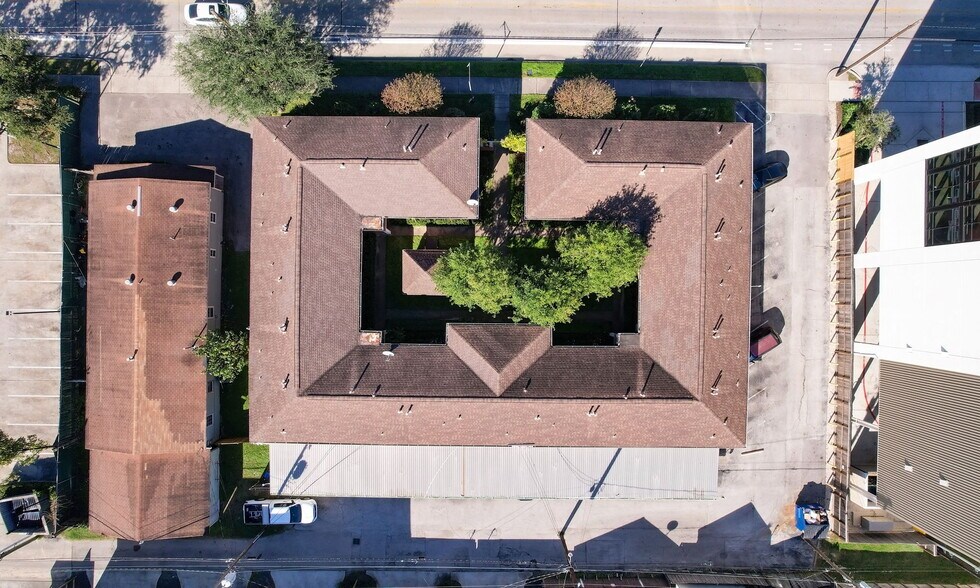 More Photos Of 714-724 E 11th St, Houston Apartments For Sale