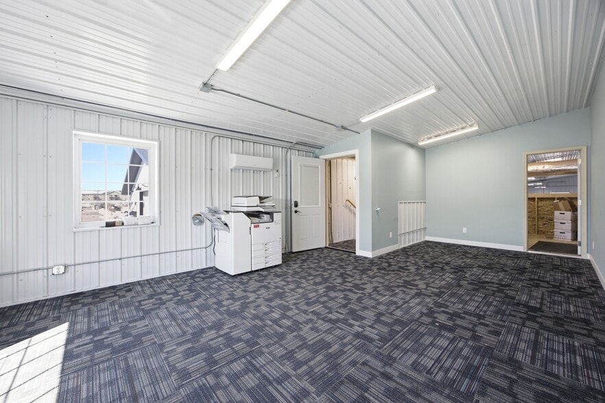 More Photos Of 3320 39th St S, Fargo Warehouse For Sale