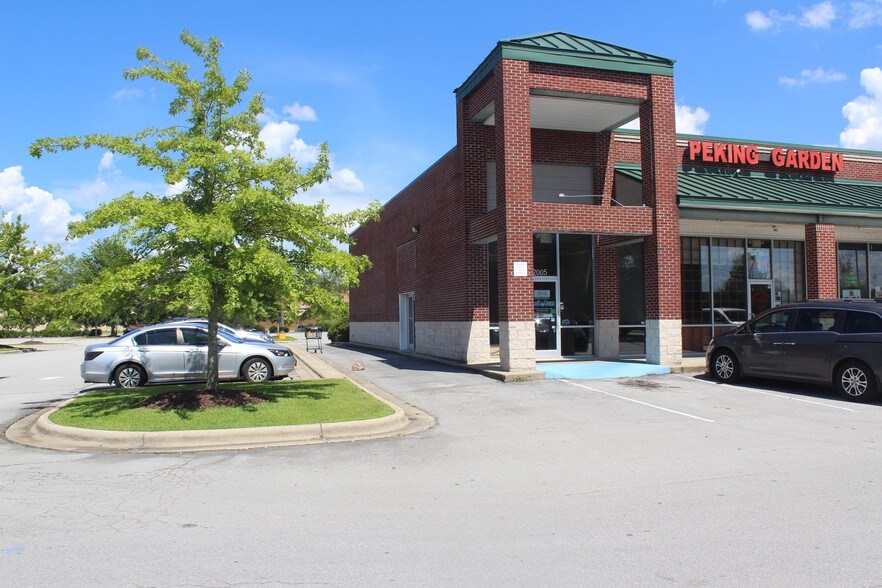 More Photos Of 2019 S Glenburnie Rd, New Bern Supermarket For Lease