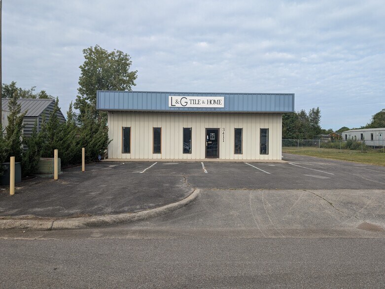 More Photos Of 3411 Trade Dr, Huntsville Warehouse For Sale
