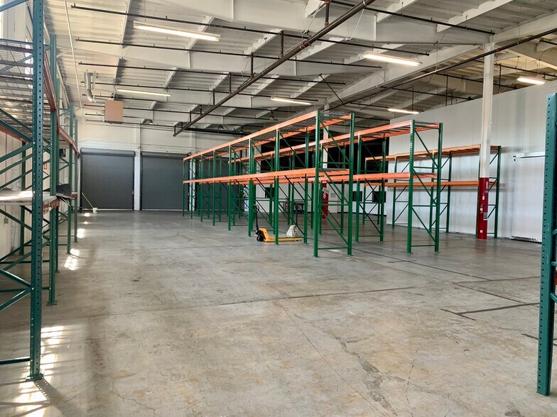 More Photos Of 1535 Rollins Rd, Burlingame Warehouse For Lease
