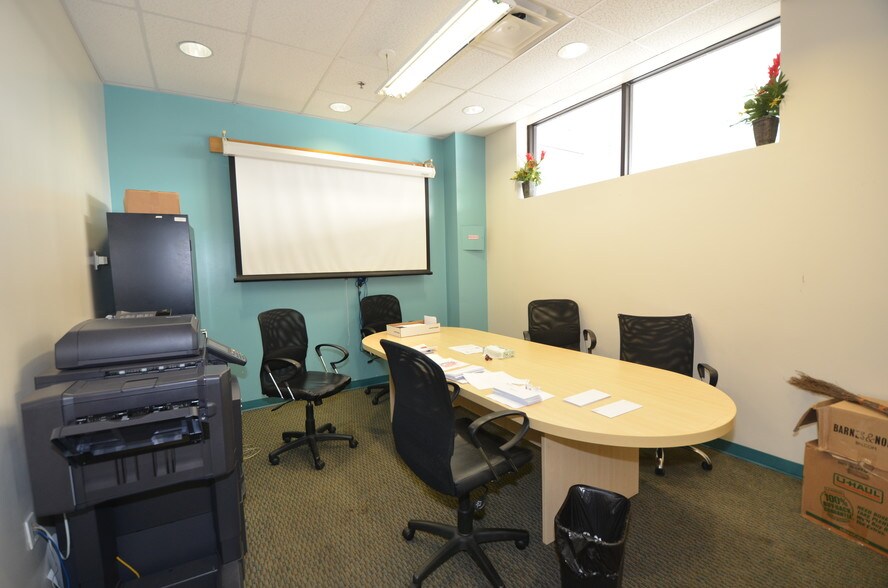 More Photos Of 4502-4670 S Orange Blossom Trl, Orlando Unknown For Lease