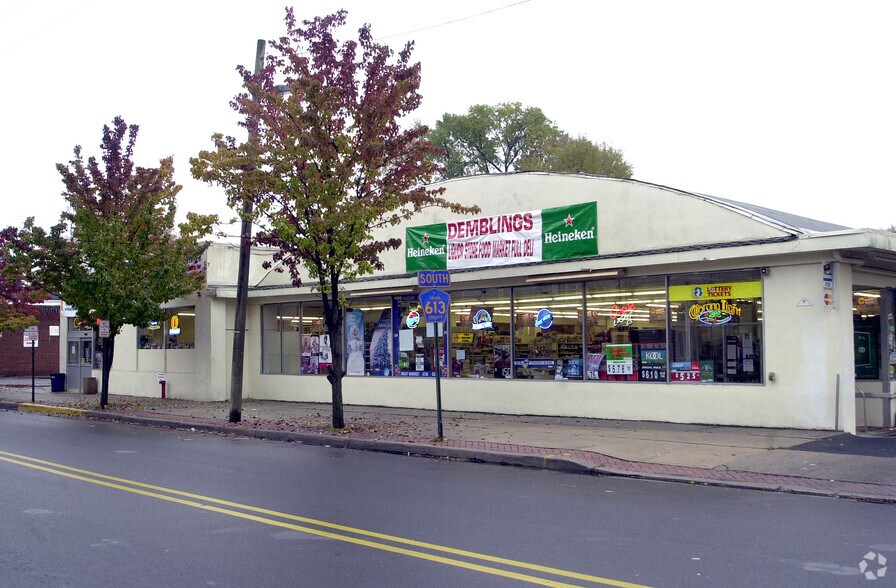 More Photos Of 736 W Grand Ave, Rahway Freestanding For Lease