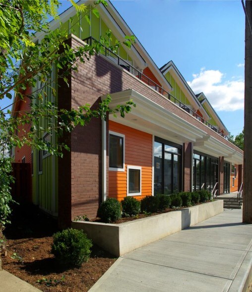 More Photos Of 427 S College Ave, Indianapolis Apartments For Lease