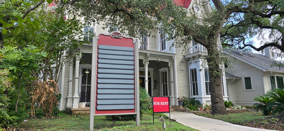Primary Photo Of 702 Rio Grande St, Austin Office For Lease