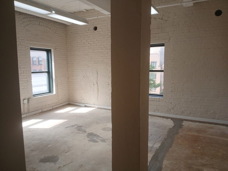 More Photos Of 411 Fannin St, Houston Office For Lease