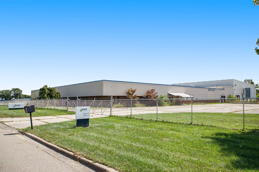 More Photos Of 205 Oliver Dr, Marshall Manufacturing For Sale