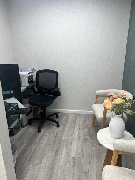 More Photos Of 49 Ridgedale Ave, East Hanover Office For Sale