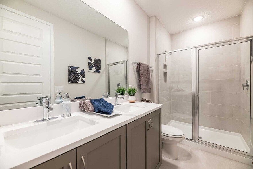 More Photos Of , Reunion Multifamily For Sale