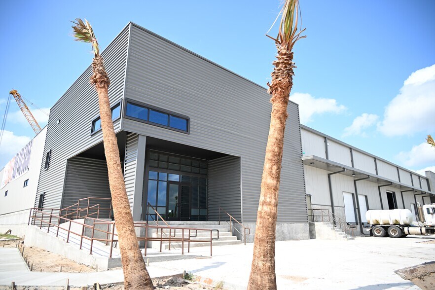 Primary Photo Of 7244 Industrial Cir, Brownsville Distribution For Lease