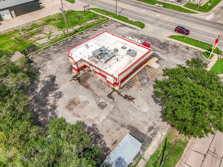More Photos Of 503 N West St, Wichita Fast Food For Sale