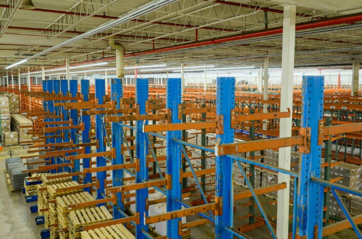 More Photos Of 2415 3rd Ave, Mankato Distribution For Lease