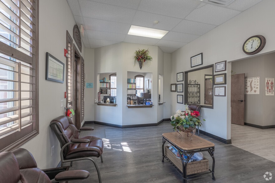 More Photos Of 3201 Cross Timbers Rd, Flower Mound Medical For Sale