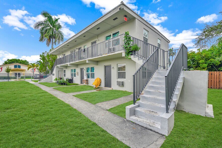 More Photos Of 186 NW 1st St, Homestead Apartments For Sale