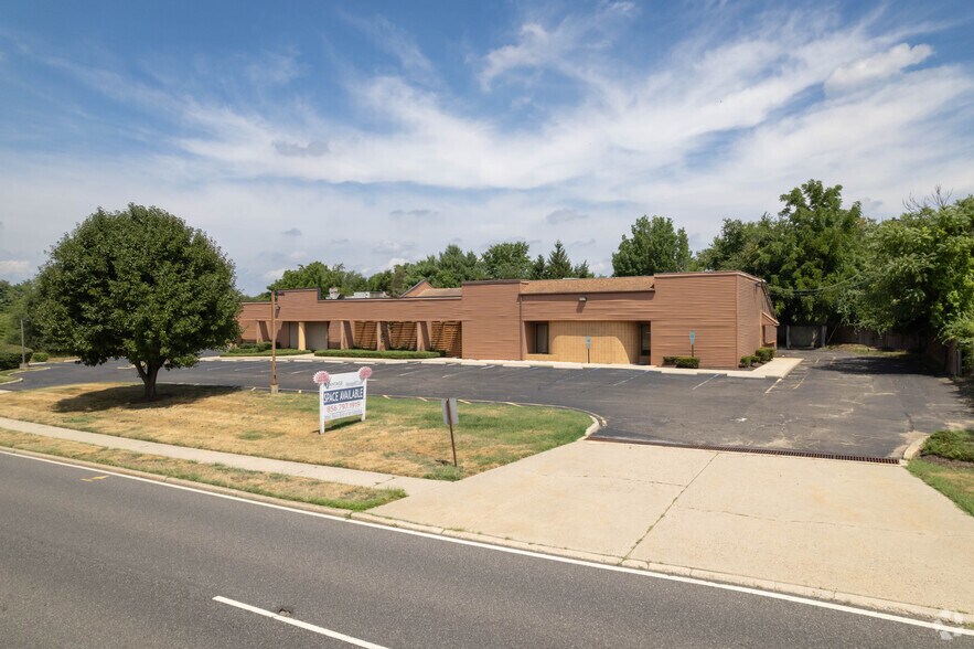 More Photos Of 231 Van Sciver Pky, Willingboro Medical For Sale