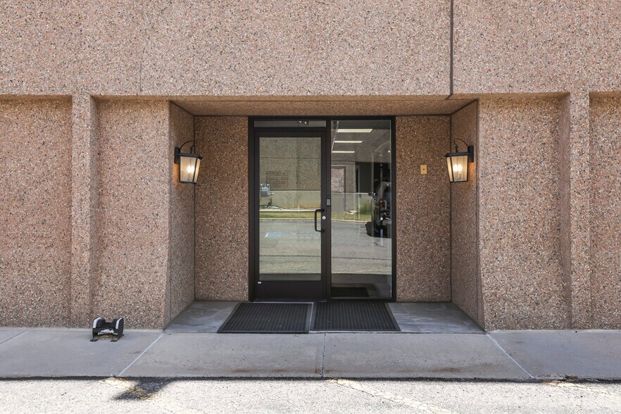 More Photos Of 9025 E Kenyon Ave, Denver Office For Lease