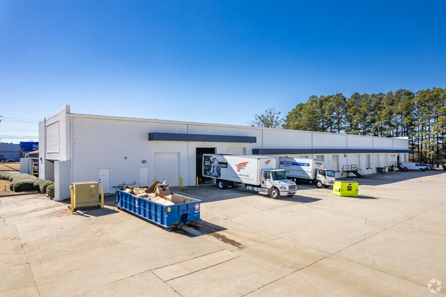 More Photos Of 1310 Citizens Pky, Morrow Unknown For Lease