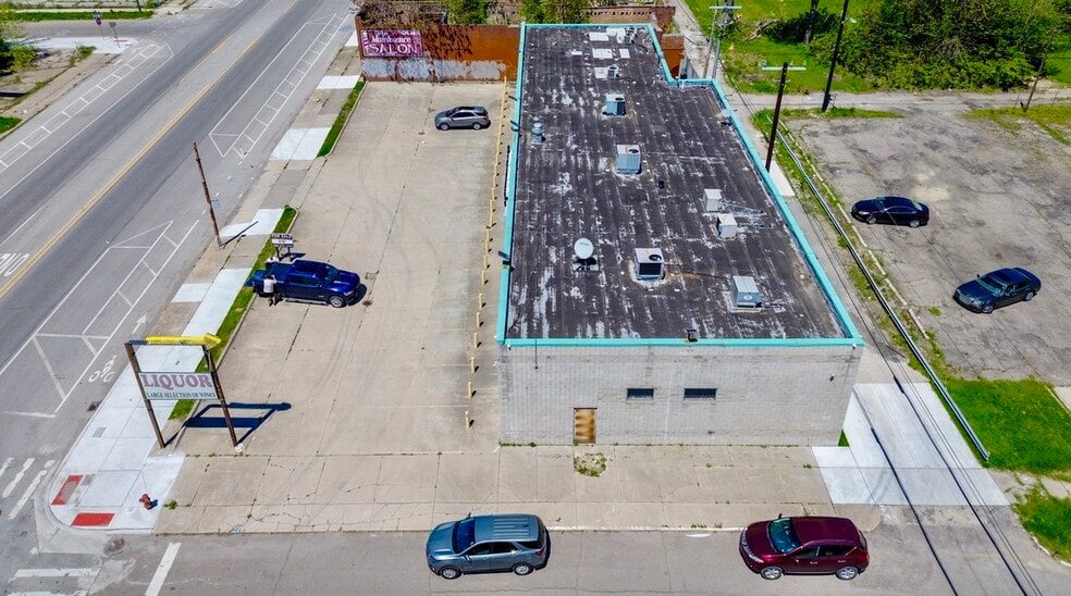 More Photos Of 16600 Hamilton Ave, Highland Park Freestanding For Sale