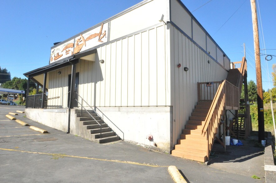 More Photos Of 50 W Columbia River Hwy, Clatskanie Restaurant For Sale