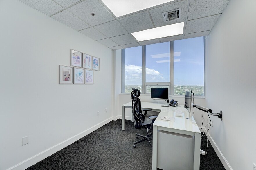 More Photos Of 2455 E Sunrise Blvd, Fort Lauderdale Loft Creative Space For Lease