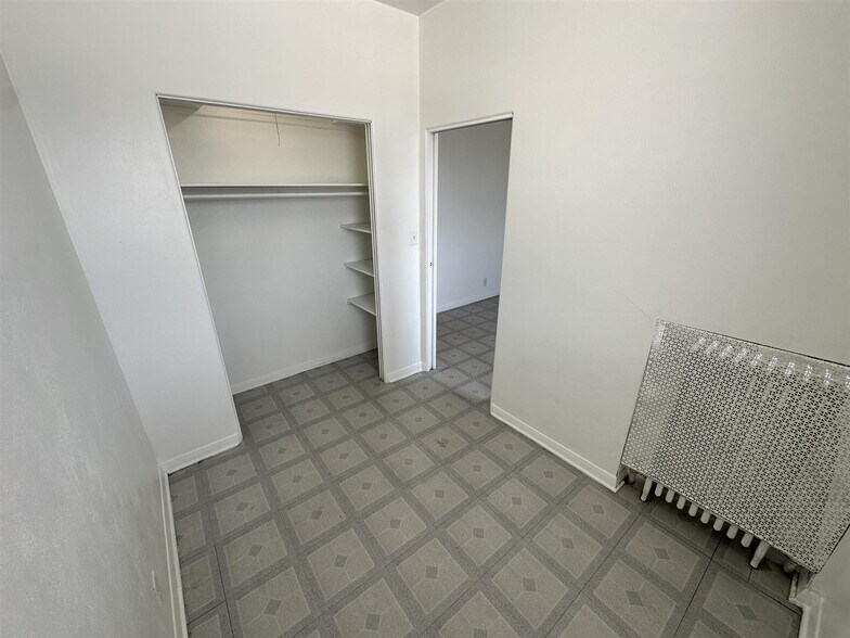 More Photos Of 24-26 S Galena Ave, Freeport Apartments For Sale