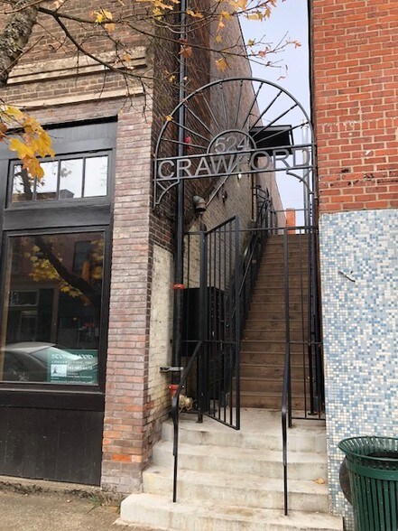 More Photos Of 522 E Main St, Cottage Grove Storefront Retail Residential For Lease