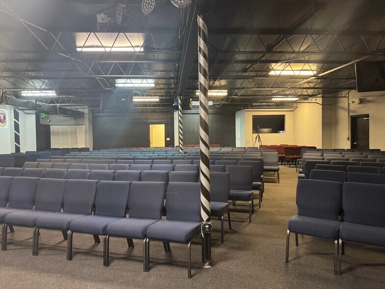 More Photos Of 2216 N 20th Ave, Hollywood Light Manufacturing For Sale