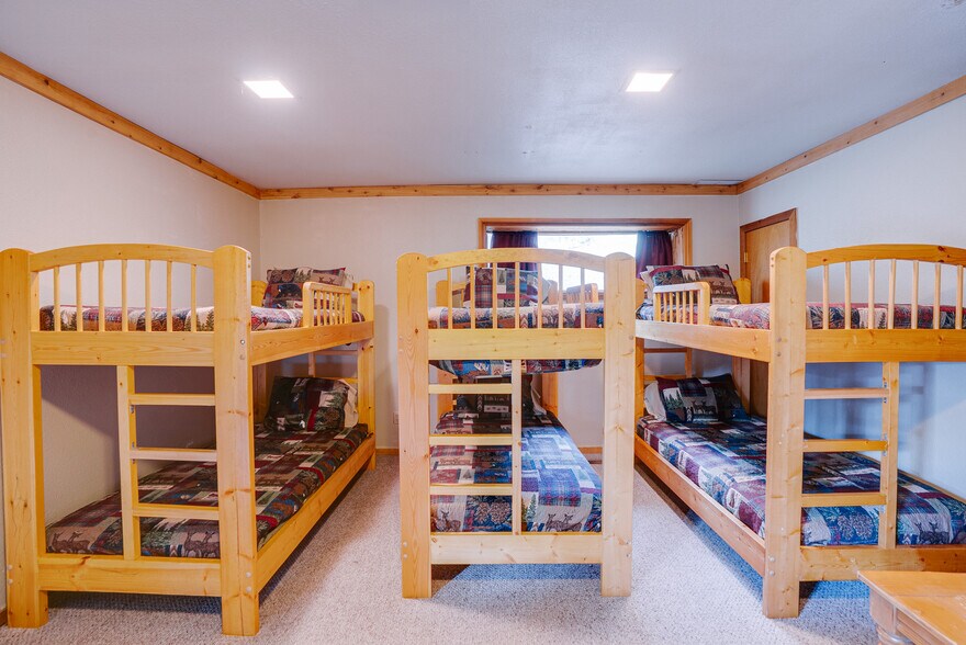 More Photos Of 10 Espinoza Cir, Angel Fire Specialty For Sale