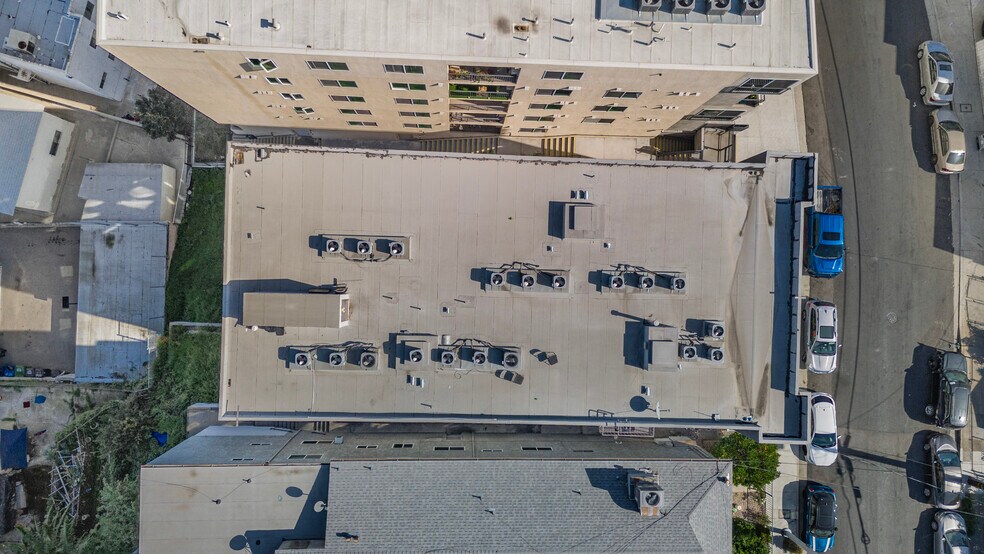 More Photos Of 845 Bunker Hill Ave, Los Angeles Apartments For Sale
