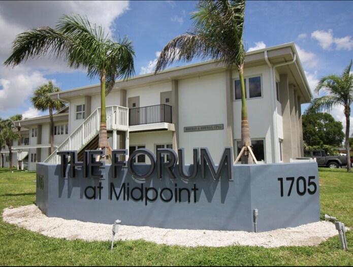 Primary Photo Of 1705 Colonial Blvd, Fort Myers Loft Creative Space For Lease
