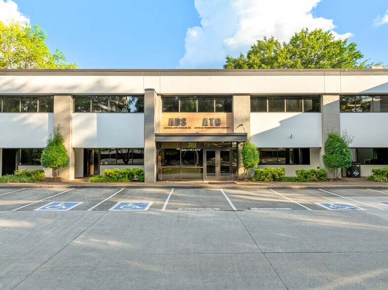 More Photos Of 9000 Executive Park Dr, Knoxville Office For Lease